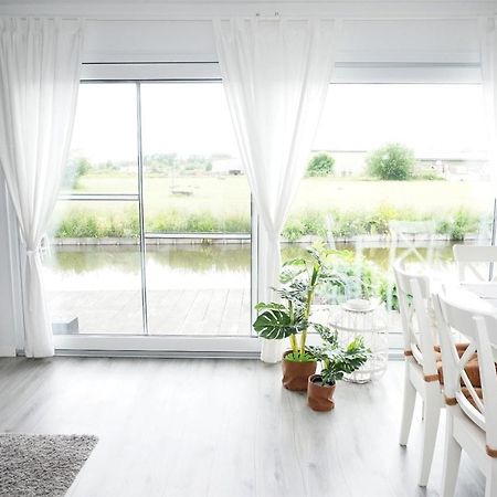 Ferienhaus Max Am Wasser Ferienpark Vislust Wervershoof Buitenkant foto